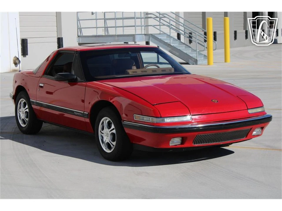 1989 Buick Reatta - Image 4 of 31