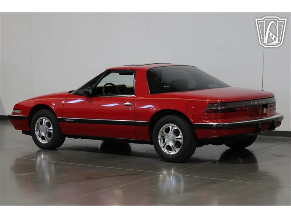 1989 Buick Reatta - Image 20 of 31