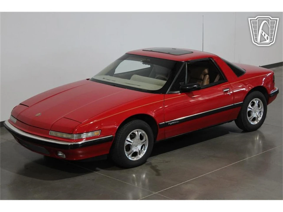 1989 Buick Reatta - Image 10 of 31