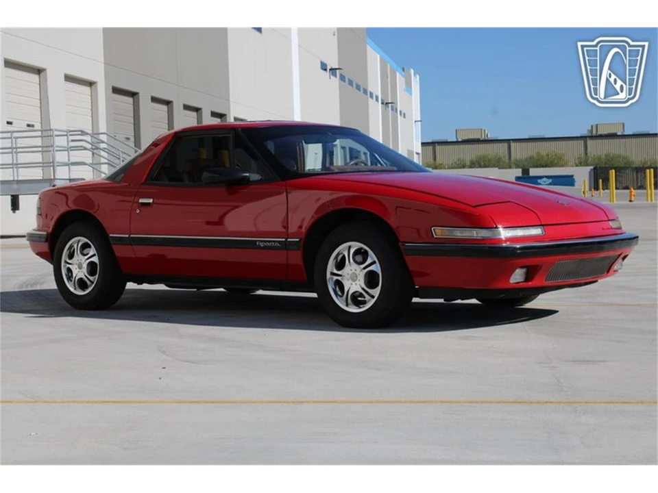 1989 Buick Reatta - Image 5 of 31