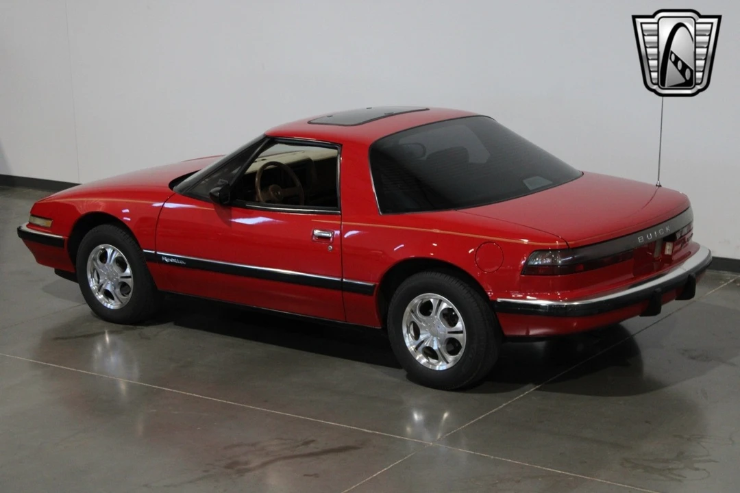1989 Buick Reatta - Image 12 of 12