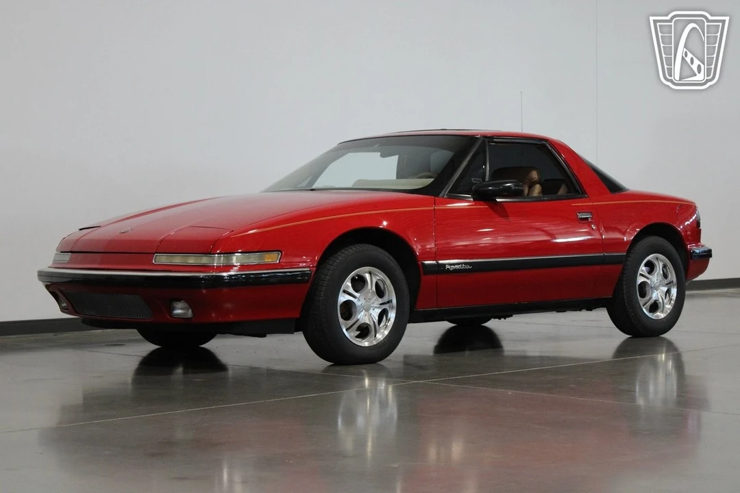 1989 Buick Reatta - Image 27 of 31