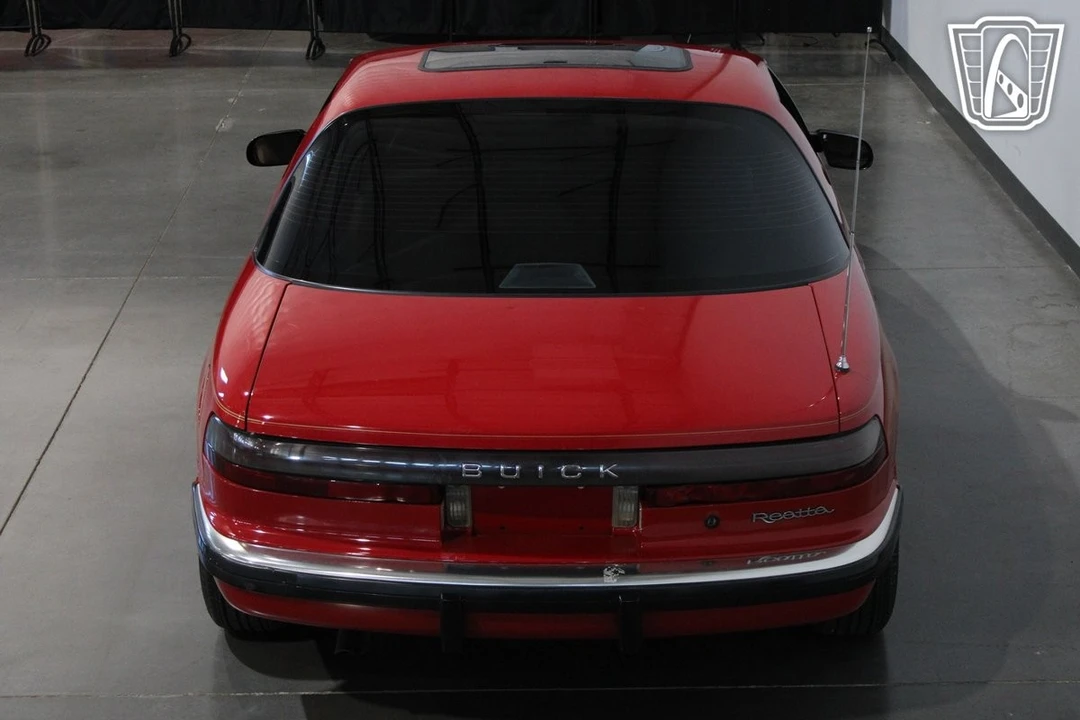 1989 Buick Reatta - Image 14 of 21