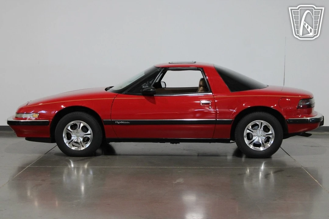 1989 Buick Reatta - Image 20 of 21