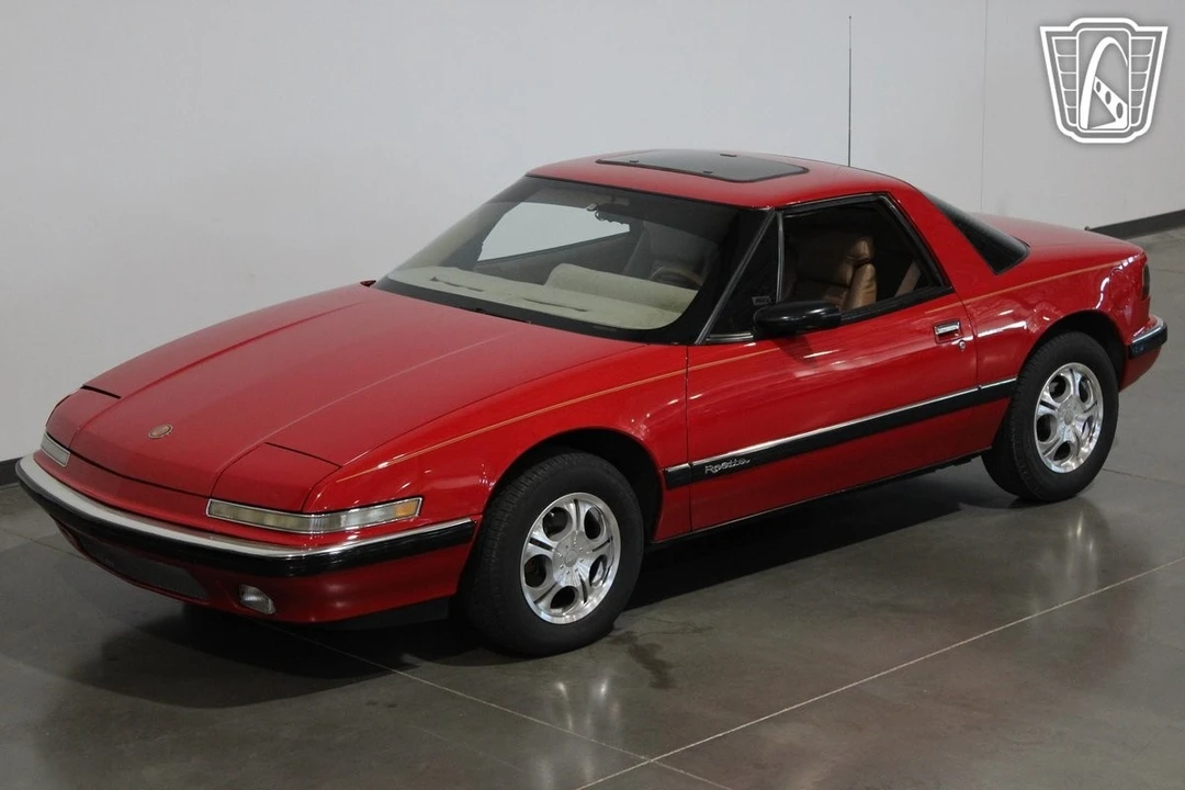 1989 Buick Reatta - Image 12 of 12