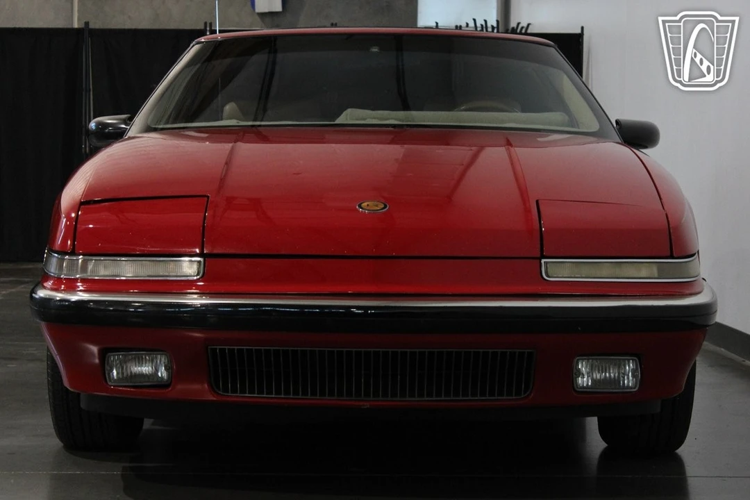 1989 Buick Reatta - Image 23 of 31