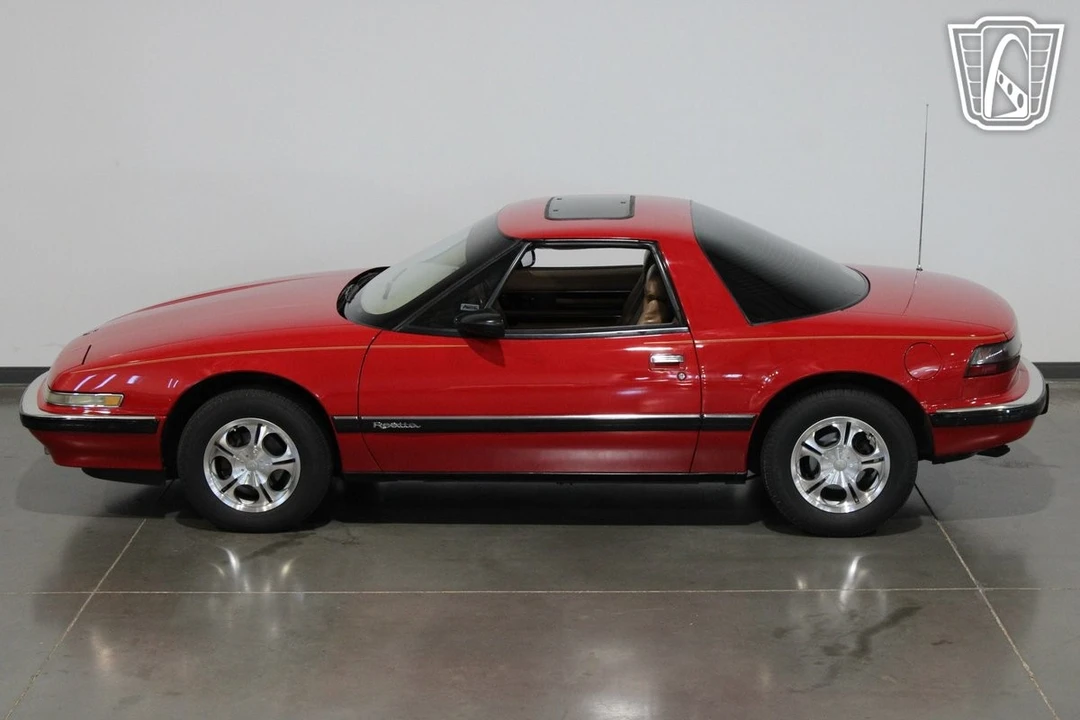 1989 Buick Reatta - Image 12 of 21