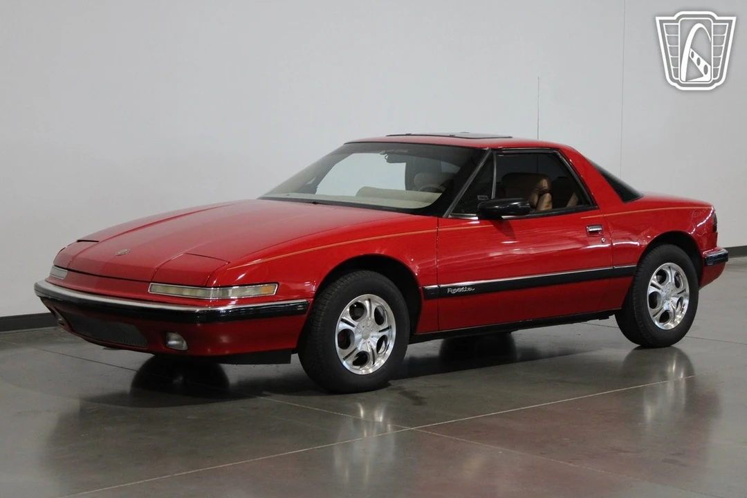 1989 Buick Reatta - Image 19 of 21