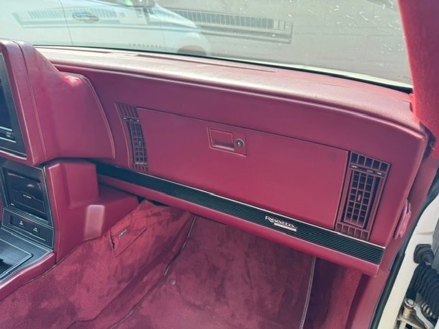 1989 Buick Reatta - Image 15 of 19
