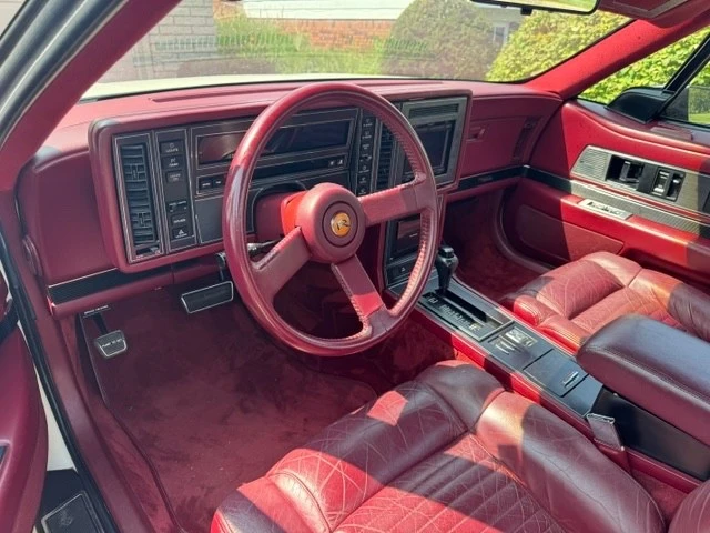 1989 Buick Reatta - Image 11 of 19