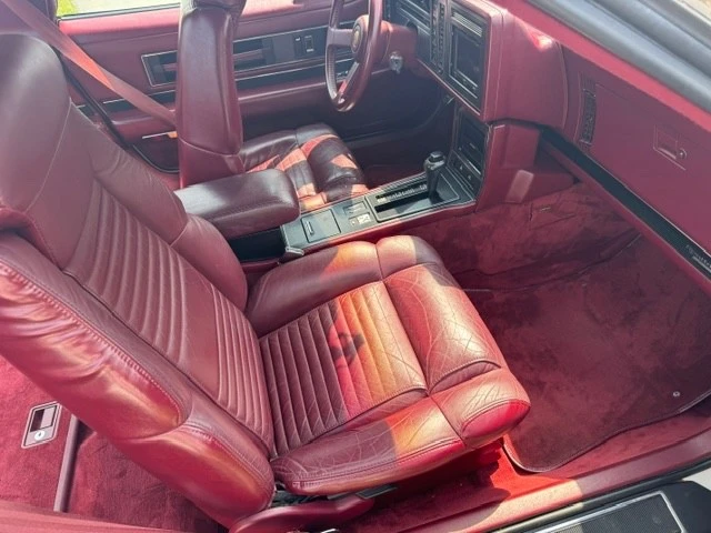 1989 Buick Reatta - Image 17 of 19