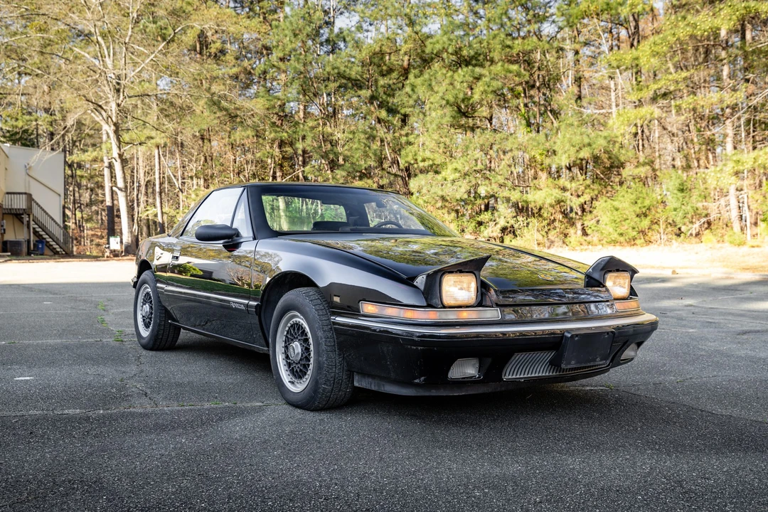 1989 Buick Reatta - Image 20 of 31