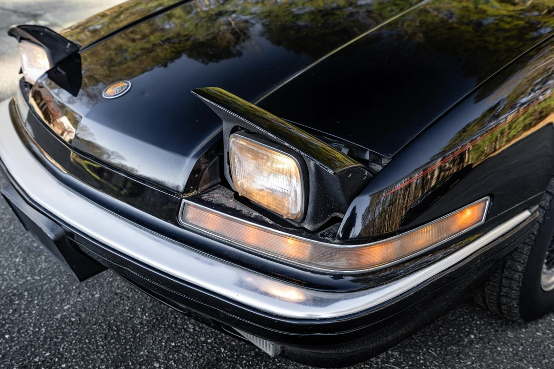 1989 Buick Reatta - Image 27 of 31