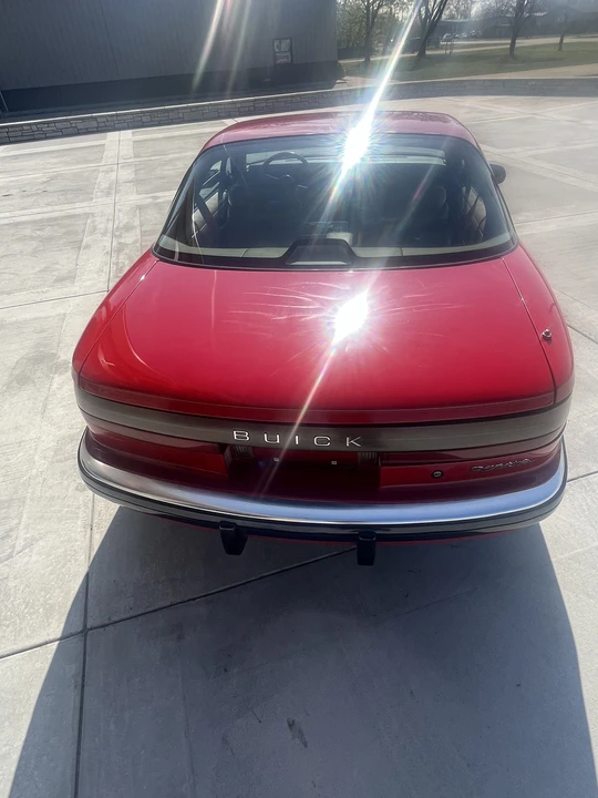 1989 Buick Reatta - Image 29 of 31