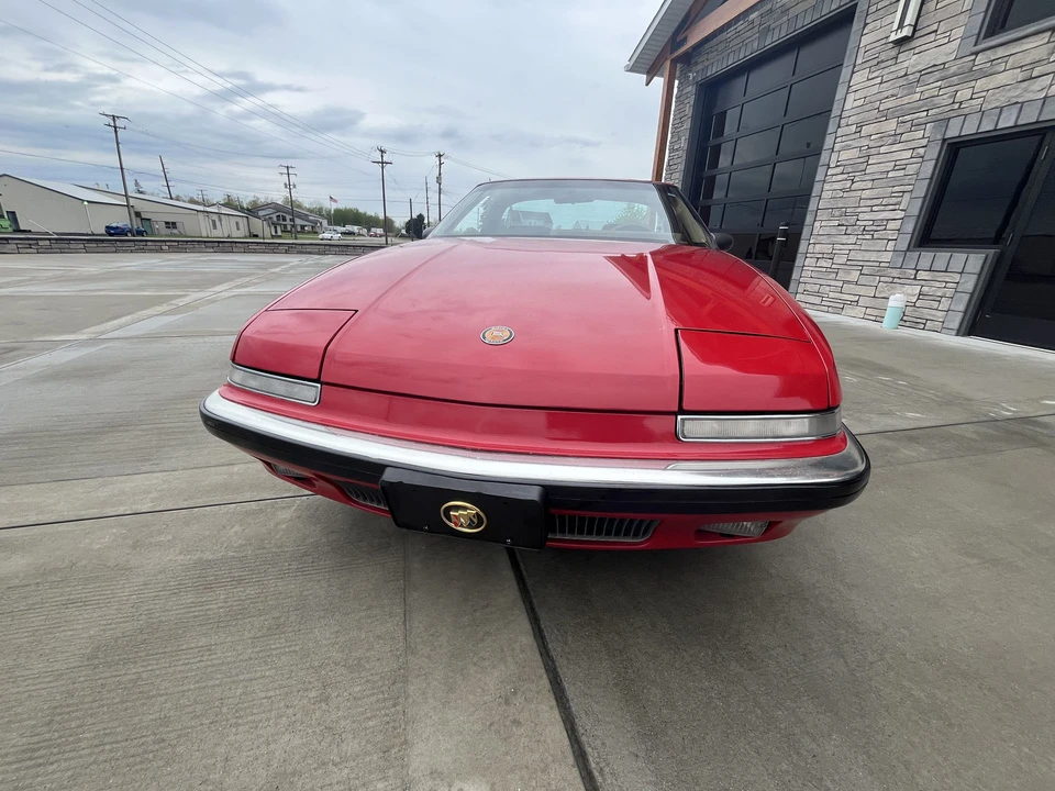 1989 Buick Reatta - Image 7 of 31