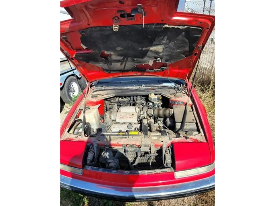 1989 Buick Reatta - Image 10 of 11