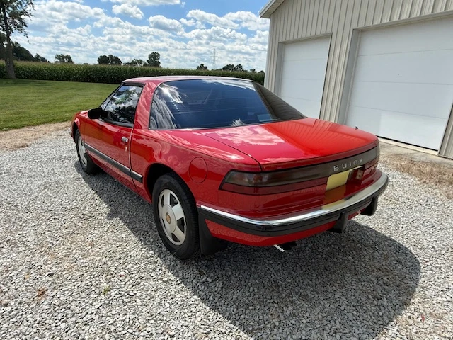 1989 Buick Reatta - Image 4 of 16