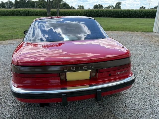 1989 Buick Reatta - Image 5 of 16