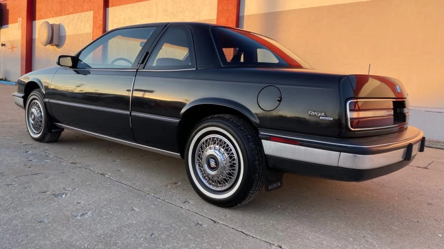 1989 Buick Regal - Image 2 of 15