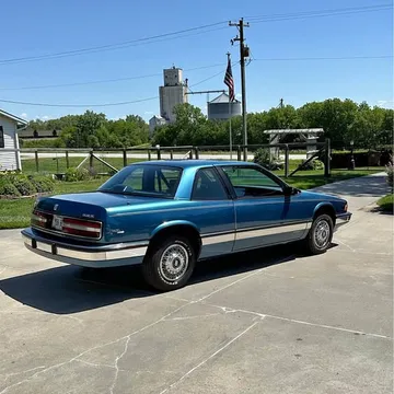 1989 Buick Regal Custom Coupe 2D