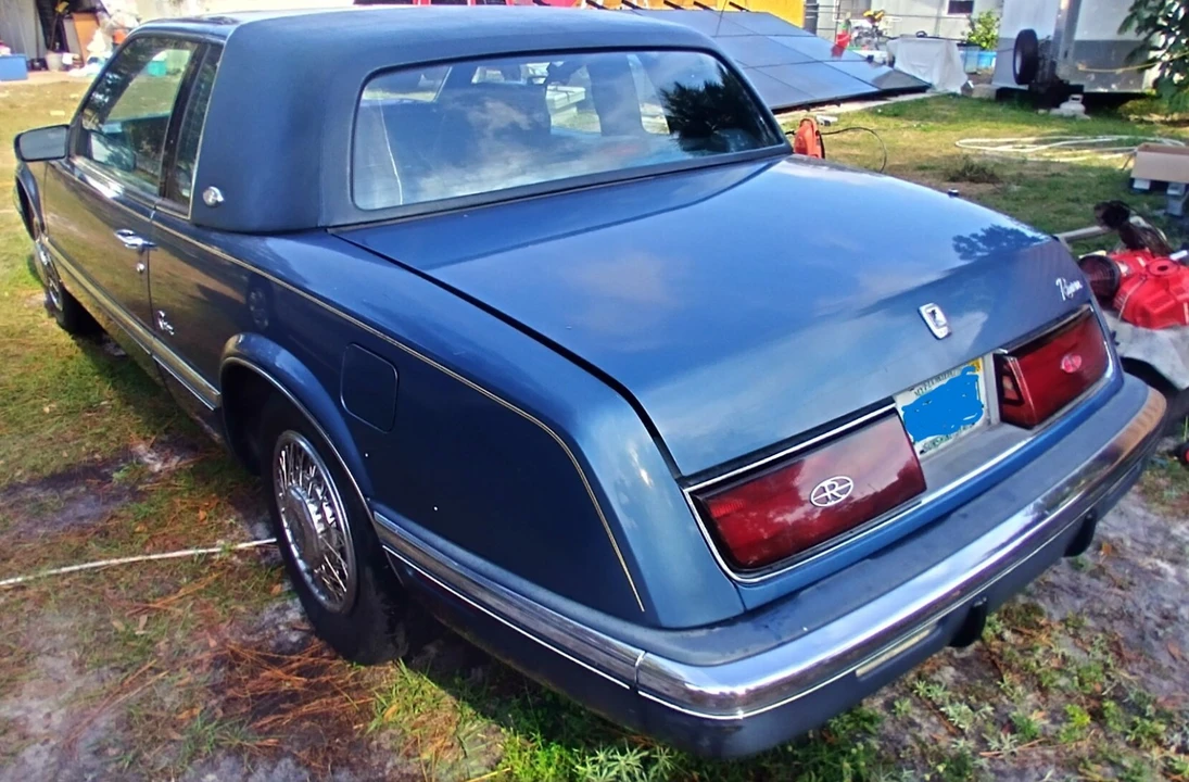 1989 Buick Riviera 4th-7th Gen - Image 3 of 20