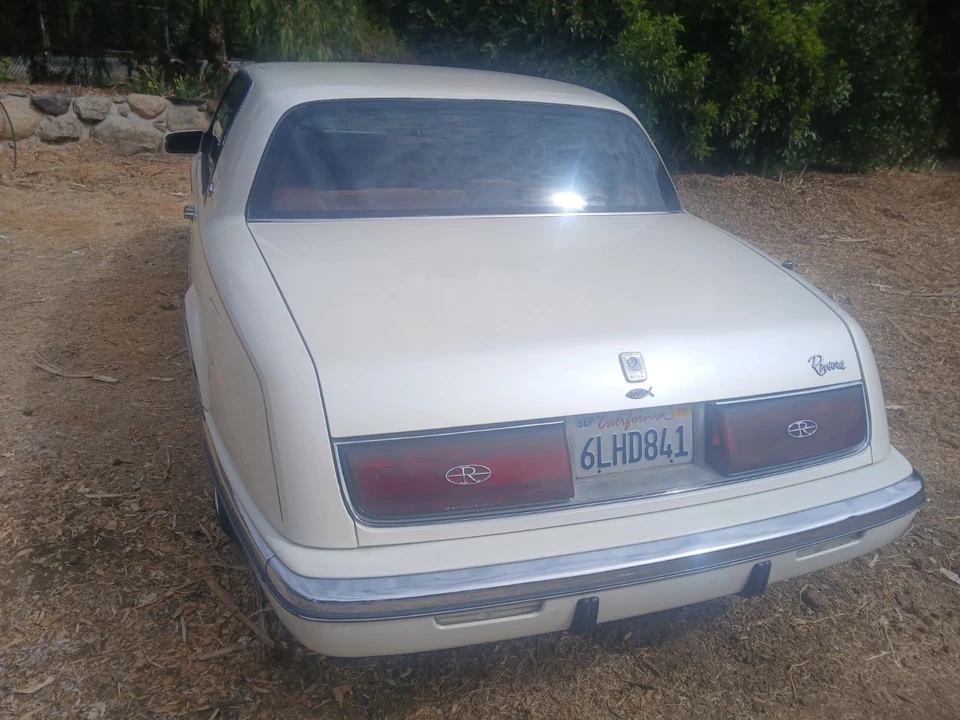 1989 Buick Riviera 4th-7th Gen - Image 4 of 13