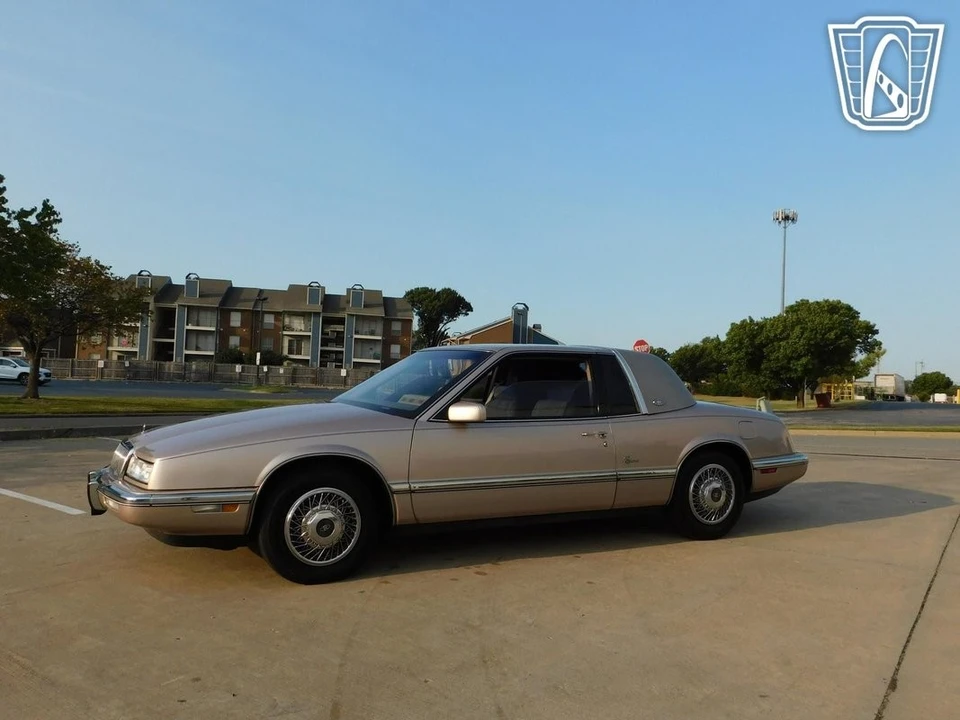 1989 Buick Riviera 4th-7th Gen - Image 4 of 12