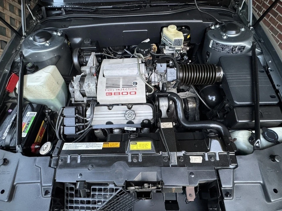 1989 Buick Riviera 4th-7th Gen - Image 8 of 15