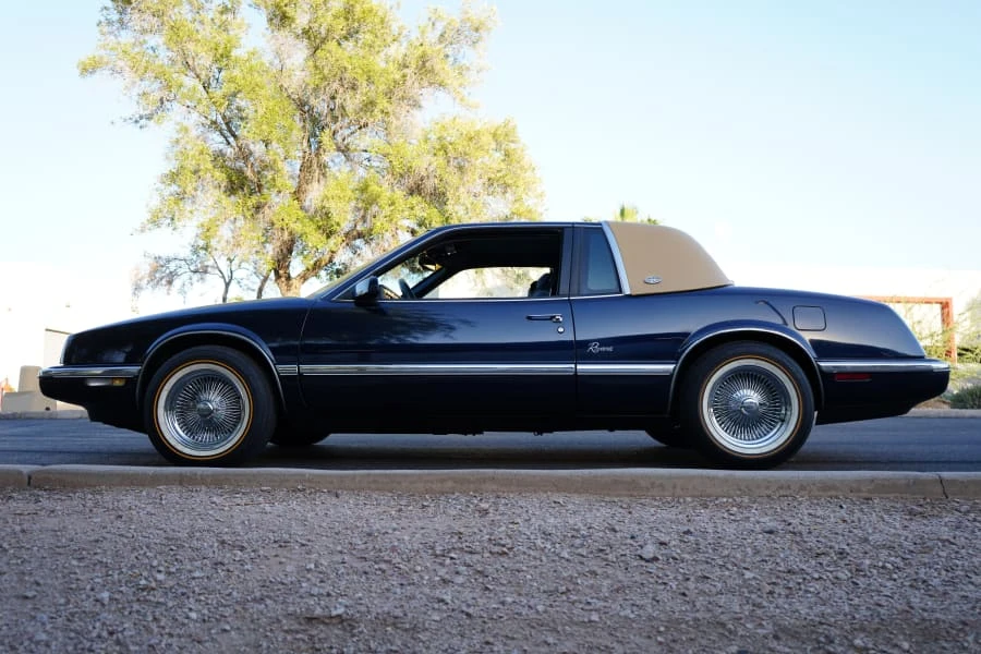 1989 Buick Riviera 4th-7th Gen - Image 11 of 31