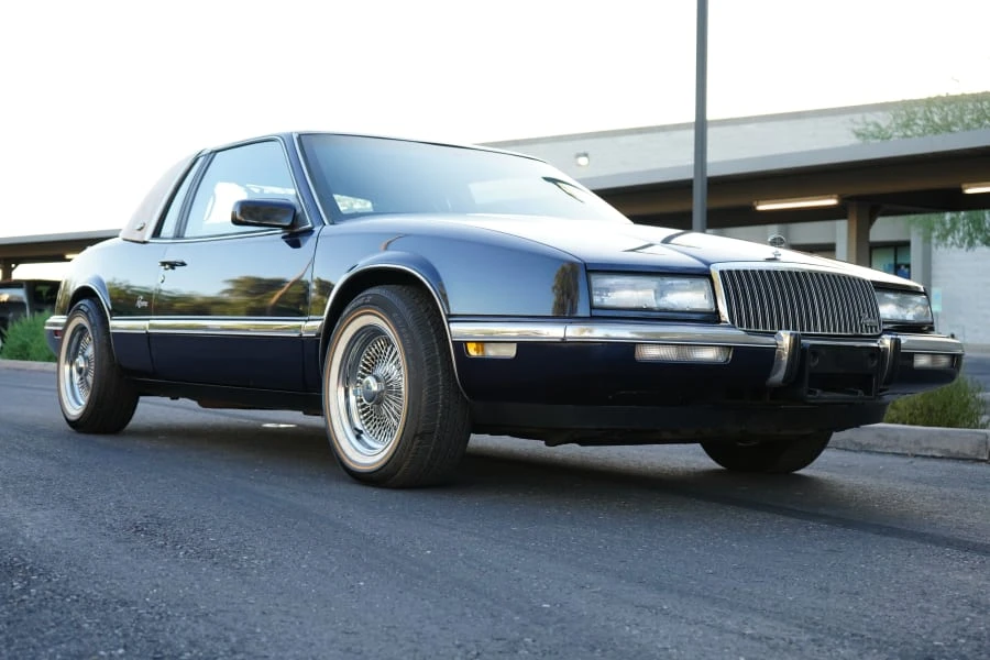 1989 Buick Riviera 4th-7th Gen - Image 9 of 31