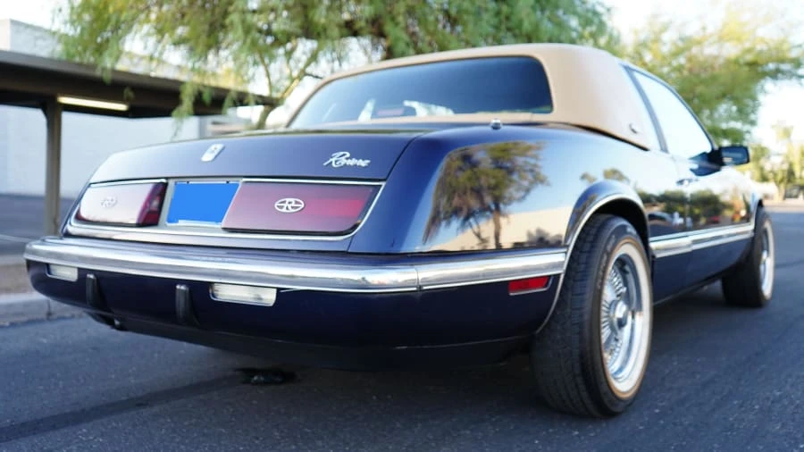 1989 Buick Riviera 4th-7th Gen - Image 3 of 31