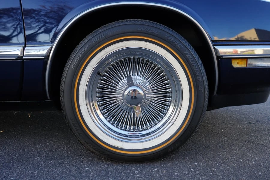 1989 Buick Riviera 4th-7th Gen - Image 16 of 31