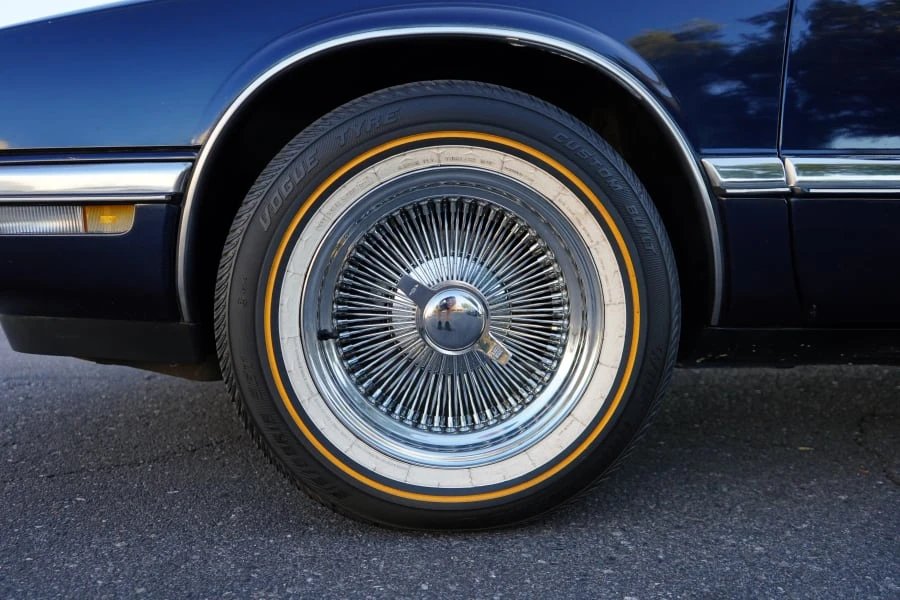 1989 Buick Riviera 4th-7th Gen - Image 15 of 31