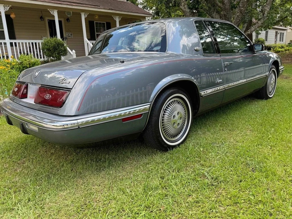 1989 Buick Riviera 4th-7th Gen - Image 7 of 16