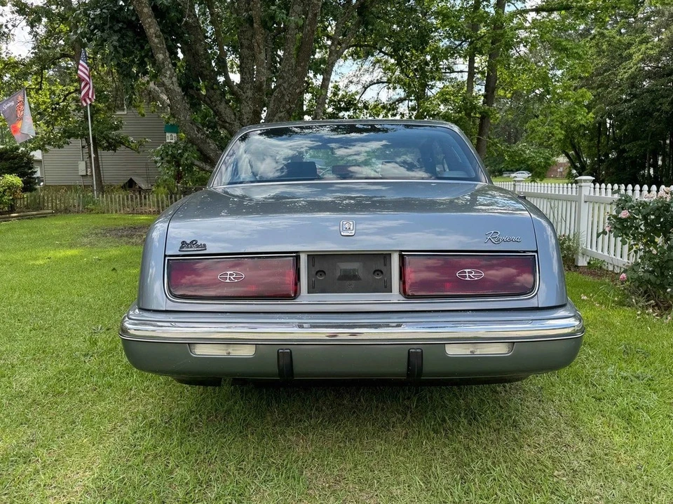 1989 Buick Riviera 4th-7th Gen - Image 6 of 16