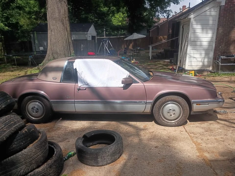 1989 Buick Riviera 4th-7th Gen - Image 2 of 4
