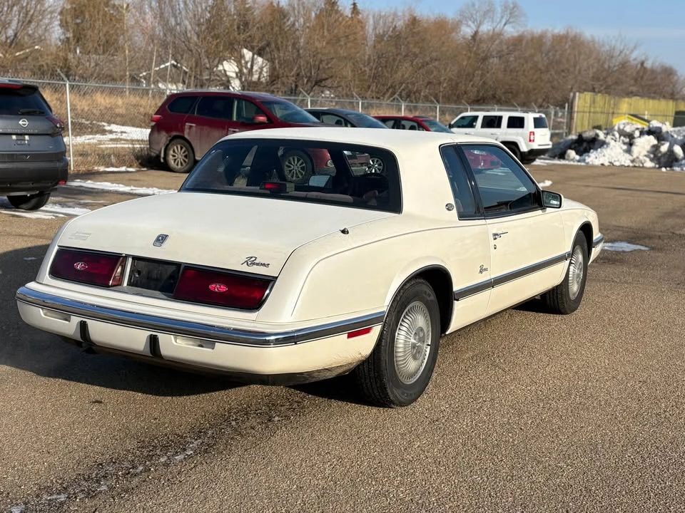 1989 Buick Riviera 4th-7th Gen - Image 3 of 11