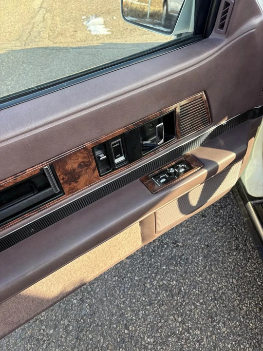 1989 Buick Riviera 4th-7th Gen - Image 4 of 11