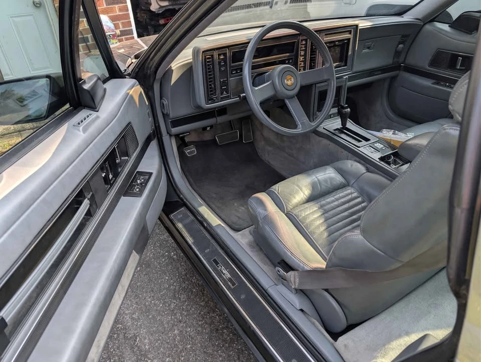 1989 Buick Riviera 4th-7th Gen - Image 12 of 18