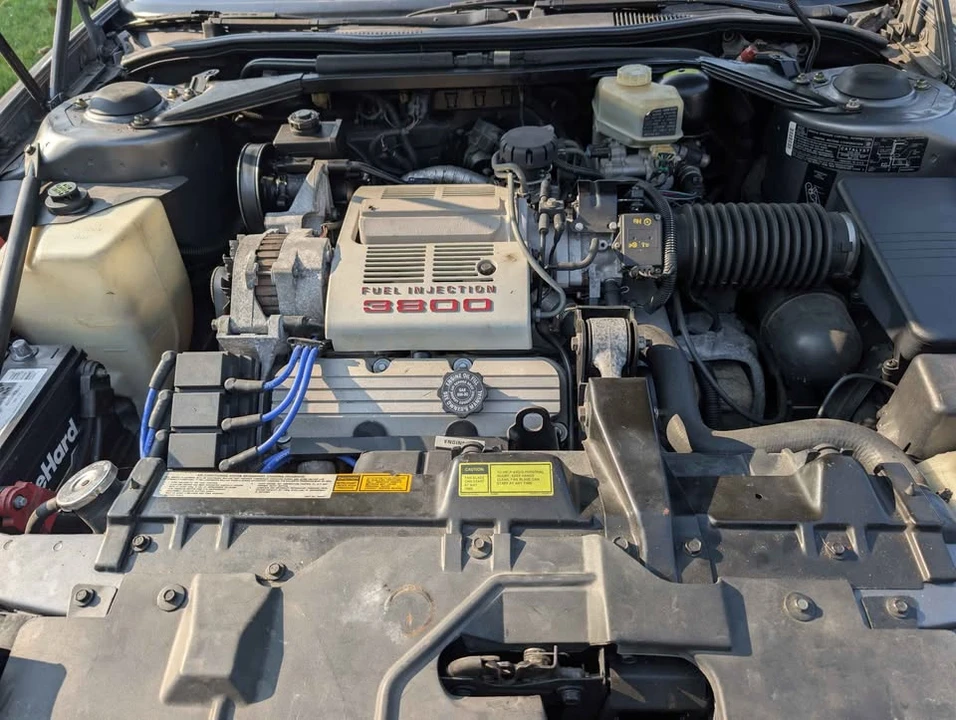1989 Buick Riviera 4th-7th Gen - Image 3 of 18
