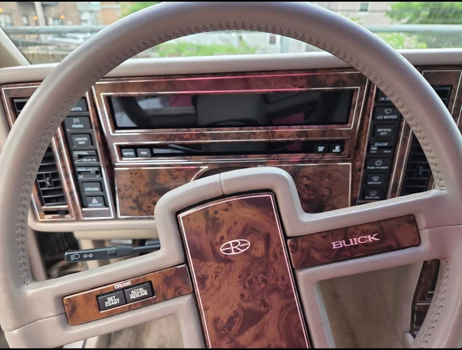 1989 Buick Riviera 4th-7th Gen - Image 3 of 19