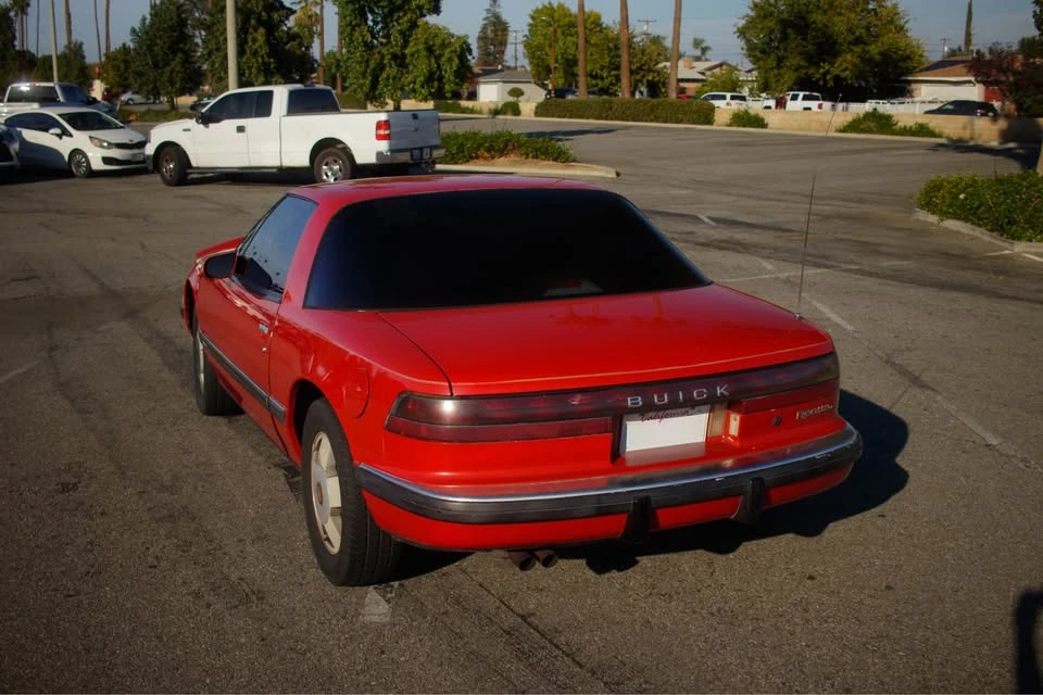 1989 Buick Reatta - Image 9 of 11