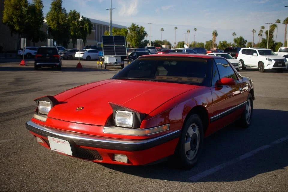 1989 Buick Reatta - Image 2 of 11