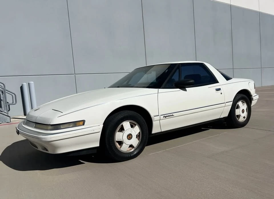 1989 Buick Reatta - Image 4 of 16