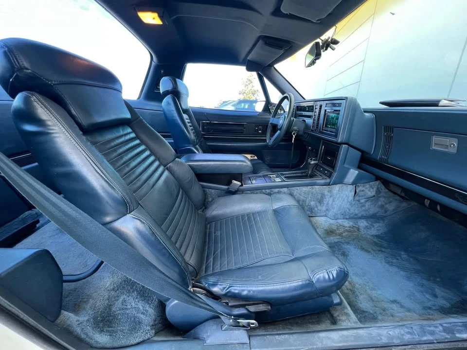 1989 Buick Reatta - Image 14 of 16