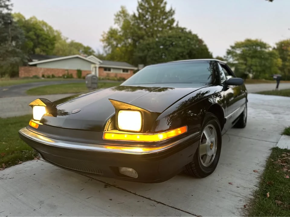 1989 Buick Reatta - Image 3 of 20