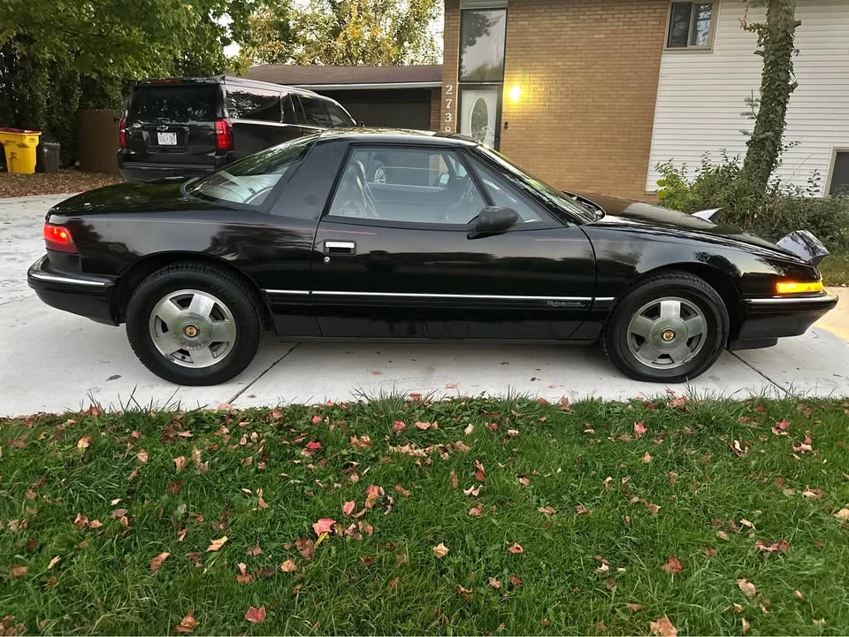 1989 Buick Reatta - Image 8 of 20