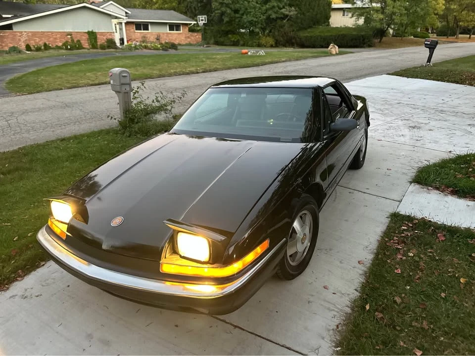 1989 Buick Reatta - Image 2 of 20