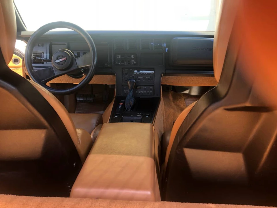 1989 Chevrolet Corvette C4 - Image 15 of 20