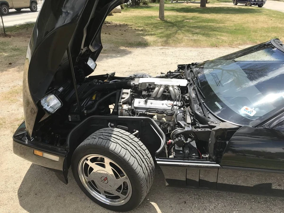 1989 Chevrolet Corvette C4 - Image 6 of 6